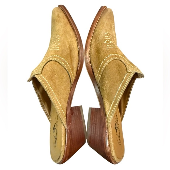 Patricia Nash Suede Nib Batista Women's Tan Cowboy Mules Size 7 - Picture 6 of 9